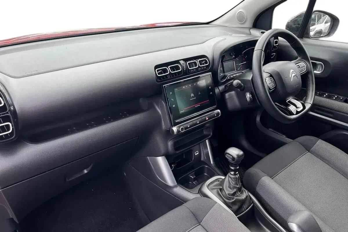 Used Citroën C3 Aircross PureTech 110 HP (80 kW) 2021 Red SUV