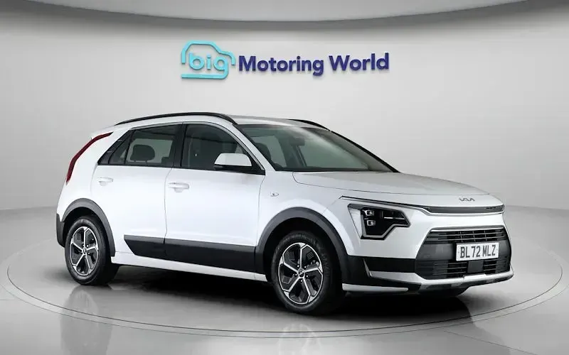 Used Kia Niro 141 HP (103 kW) 2023 White SUV