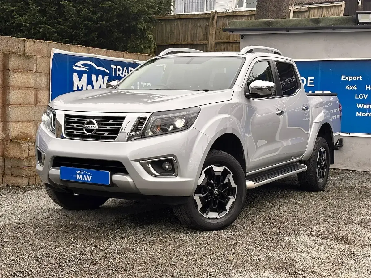 Used Nissan Navara Tekna 2021 Silver Pickup