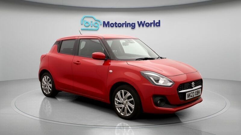 Used 2023 Suzuki Swift SZ-T | £13,800 (Good price) - Image 1/4