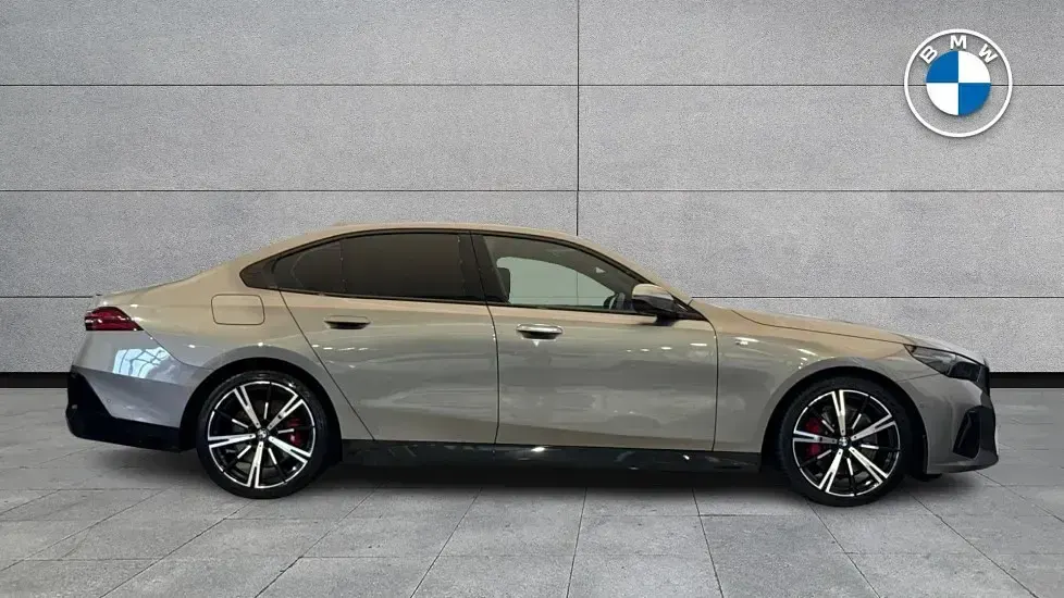 Used BMW 520 M Sport 205 HP (150 kW) 2024 Grey