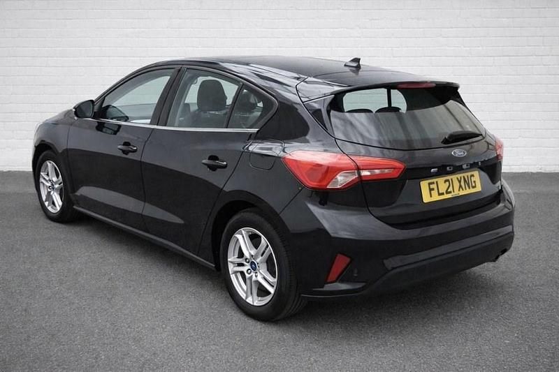 Used Ford Focus Zetec 120 HP (88 kW) 2021 Black Hatchback