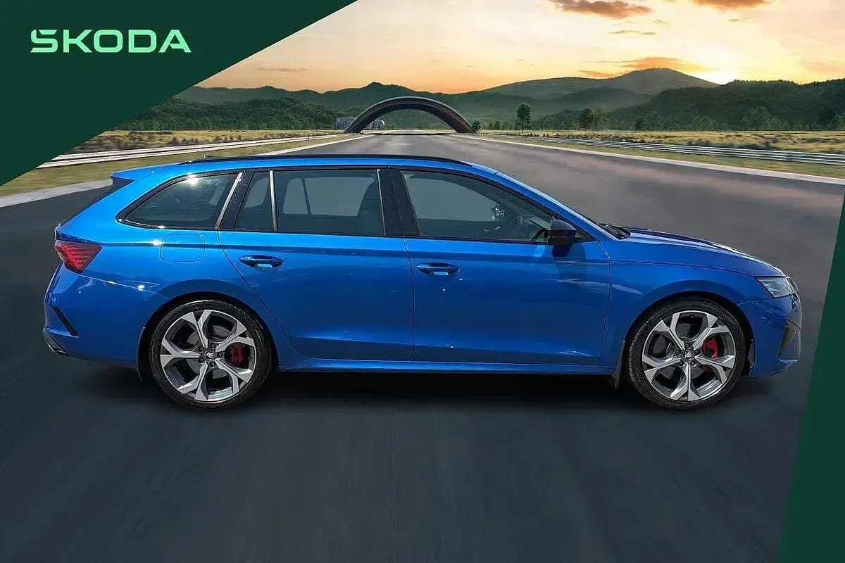 Used Skoda Octavia vRS 195 HP (143 kW) 2025 Race blue metallic Estate