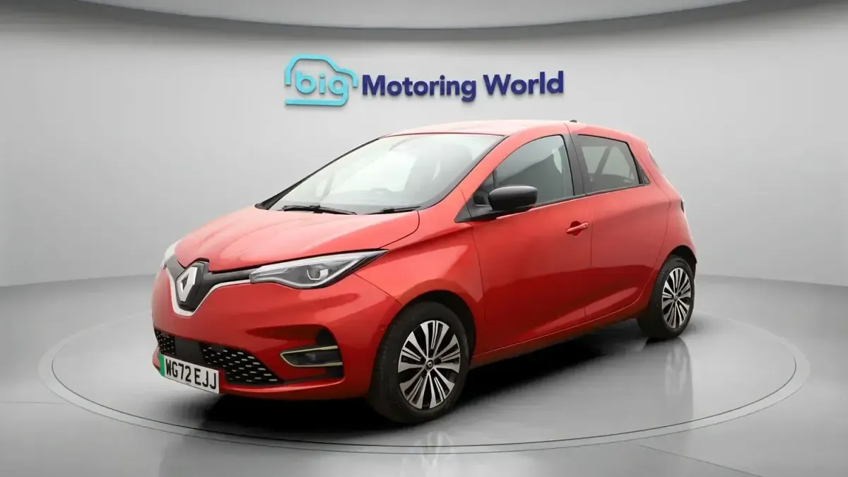 Usado Renault Zoe Techno 100 kW (136 HP) 2022 Vermelho Citadino