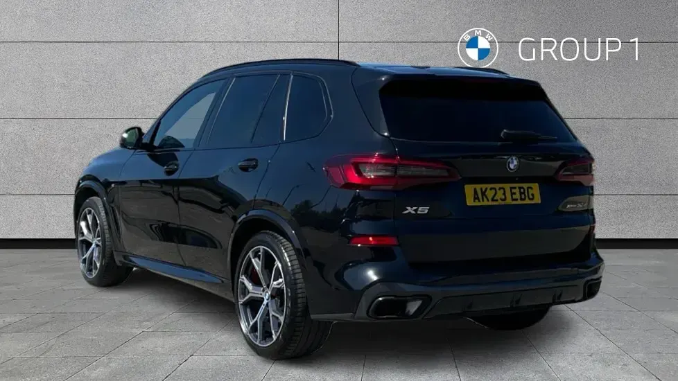 Begagnad BMW X5 M Sport 282 HK (207 kW) 2023 Svart SUV
