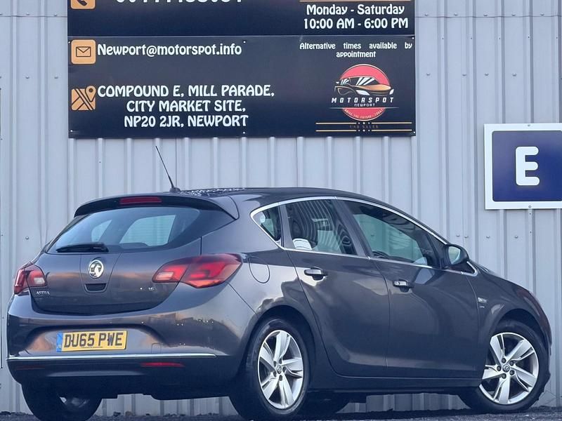 Used Vauxhall Astra SRi 2015 Grey Hatchback