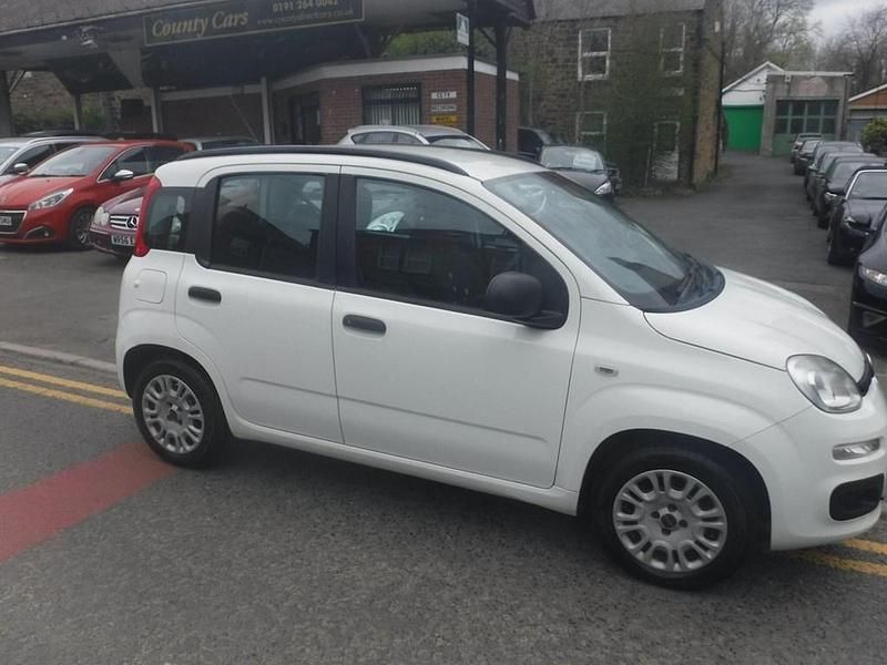 Used Fiat Panda Easy 69 HP (50 kW) 2014 White Hatchback