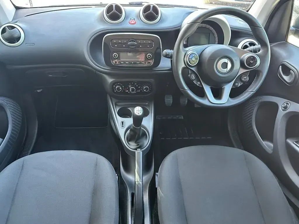 Used Smart ForTwo Coupé Pure 71 HP (52 kW) 2018 Black Coupe