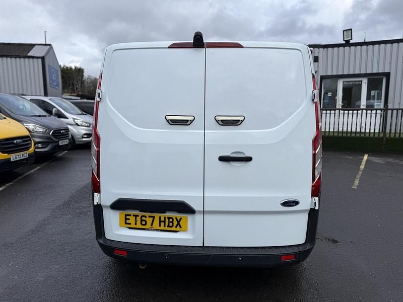 Used Ford Transit Custom 105 HP (77 kW) 2018 White Van