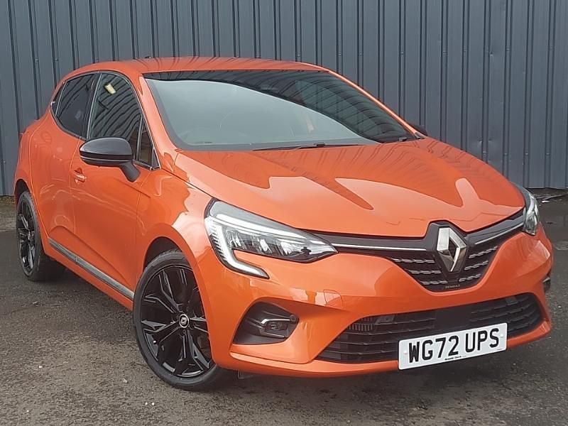 Used Renault Clio V Techno 90 HP (66 kW) 2023 Orange Hatchback