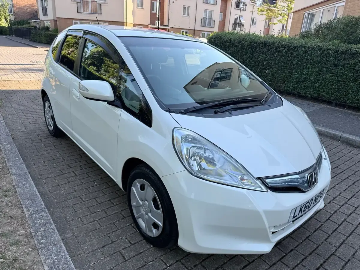 Used Honda Jazz 2011 White Hatchback
