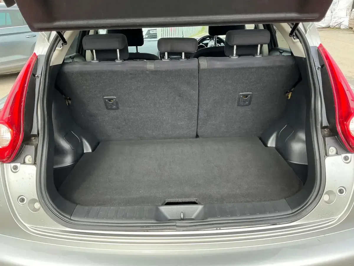 Used Nissan Juke Acenta 110 HP (80 kW) 2013 Silver SUV