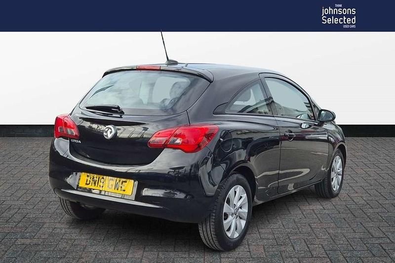 Used Vauxhall Corsa Design Edition 73 HP (53 kW) 2019 Black Hatchback