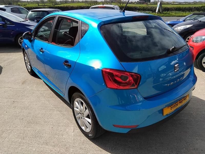 Używany Seat Ibiza SOL 2017 Niebieski Hatchback