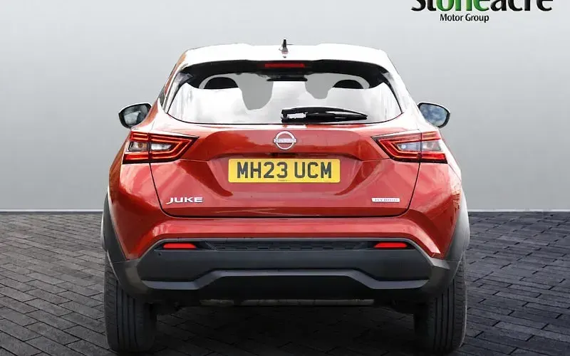 Used Nissan Juke N-Connecta 143 HP (105 kW) 2025 Red SUV