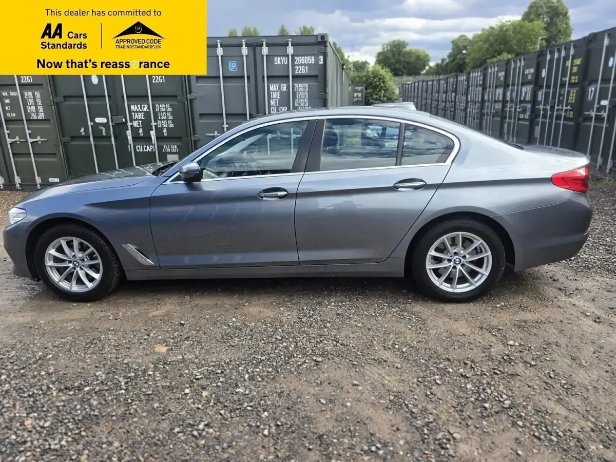 Used BMW 520 Comfort Edition 190 HP (139 kW) 2017 Blue Sedan