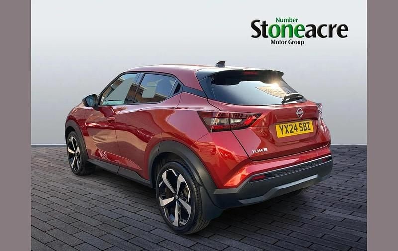 Used Nissan Juke N-Connecta 114 HP (83 kW) 2024 Red SUV