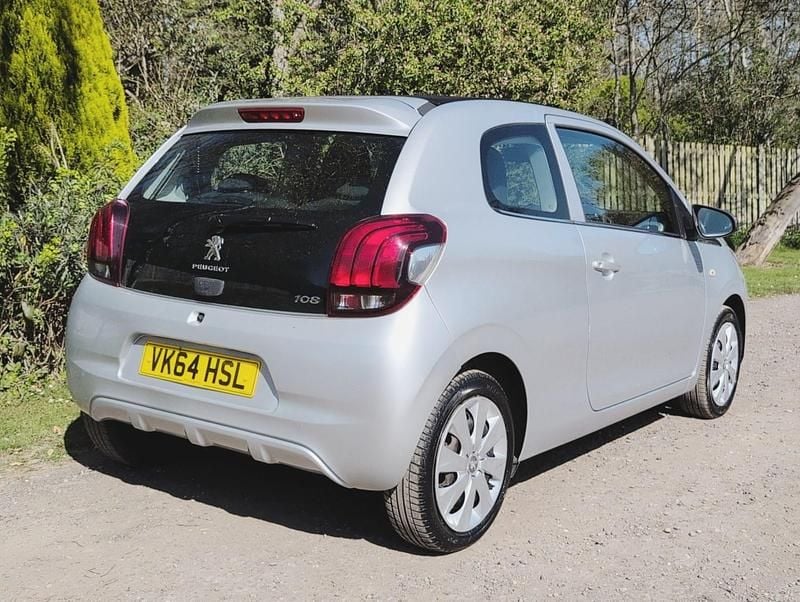 Used Peugeot 108 Active 68 HP (50 kW) 2014 Silver Hatchback