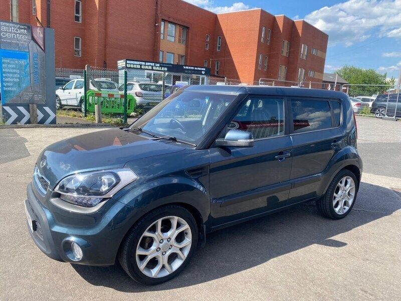 Blue Used 2011 Kia Soul 2 SUV | £3,695 (Fair price) - Image 1/4
