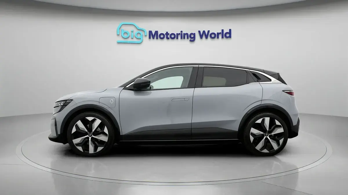 Gebraucht Renault Megane E-Tech Techno 160 kW (218 PS) 2023 Grau Kleinwagen