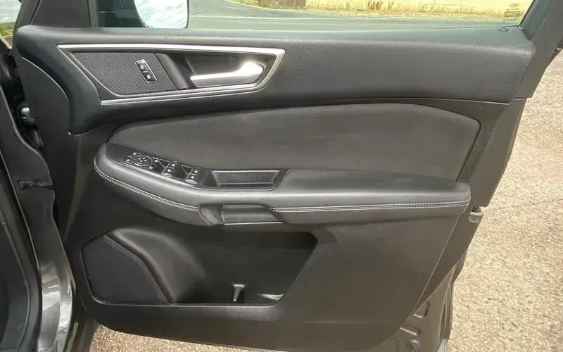 Used Ford S-MAX Zetec 150 HP (110 kW) 2016 Grey MPV