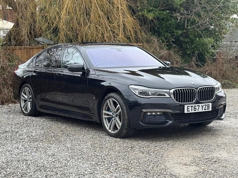Used BMW 740 M Sport 322 HP (236 kW) 2017 Black Sedan