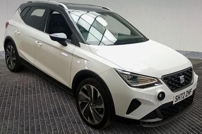 Used Seat Arona FR 110 HP (80 kW) 2023 White SUV