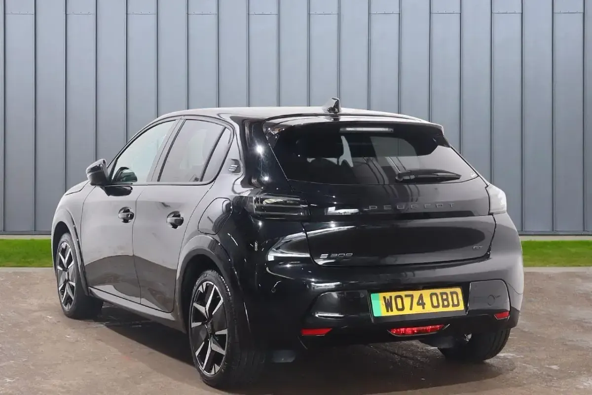 Used Peugeot e-208 GT 113 kW (154 HP) 2025 Black Hatchback