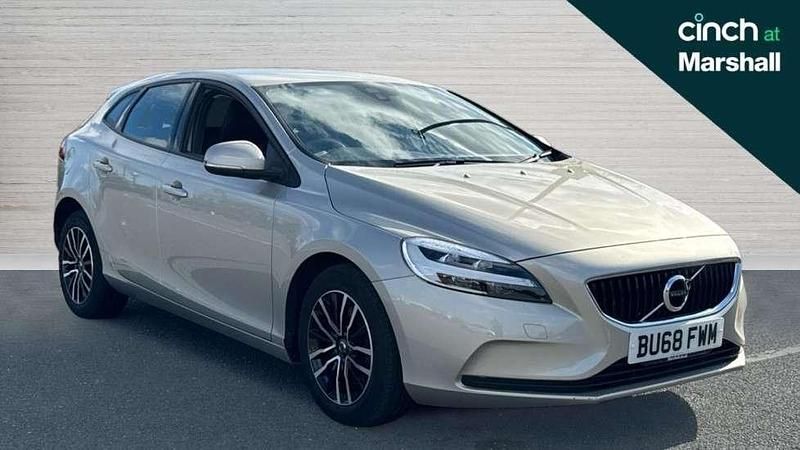 Other Used 2018 Volvo V40 Momentum Estate | £12,811 (A bit pricey) - Image 1/4