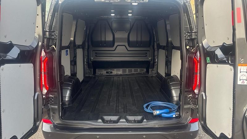 Used Ford Transit Sport 160 kW (218 HP) 2024 Van