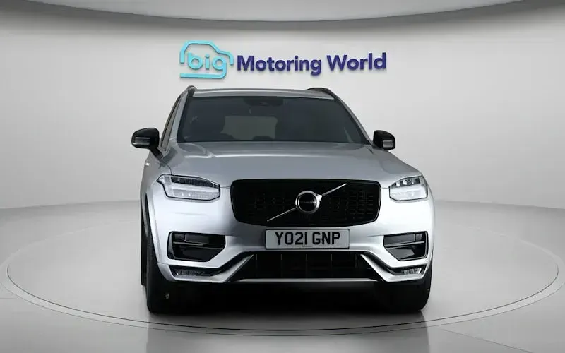 Used Volvo XC90 R-Design 235 HP (172 kW) 2021 SUV