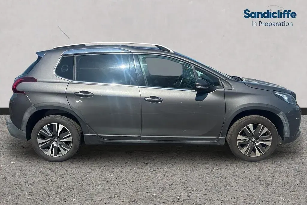 Used Peugeot 2008 Allure 82 HP (60 kW) 2017 SUV