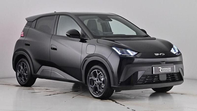 Used BYD Dolphin Comfort 114 kW (156 HP) 2025 Black Hatchback