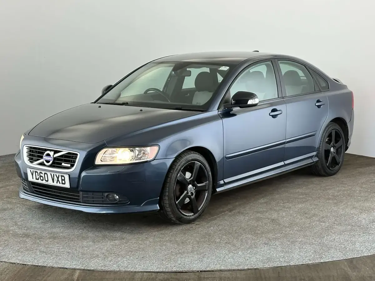 Used Volvo S40 R-Design 2010 Blue Sedan