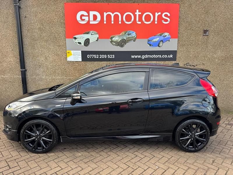 Used Ford Fiesta ST-Line 95 HP (69 kW) 2016 Black Hatchback
