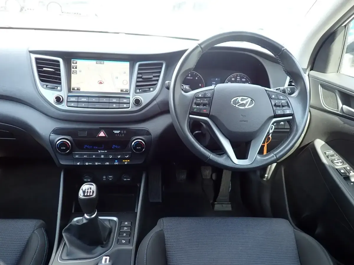 Second-hand Hyundai Tucson SE 116 CP (85 kW) 2016 Alb SUV