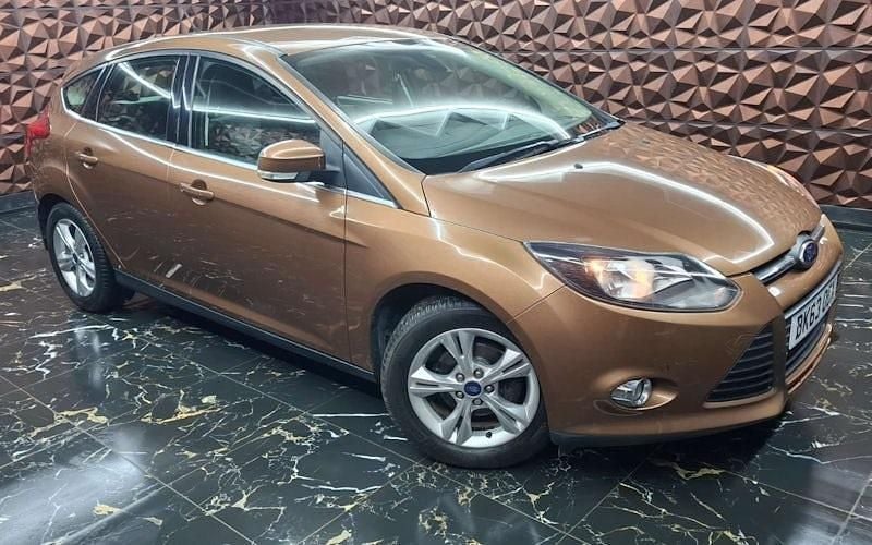 Usado Ford Focus Zetec 125 HP (91 kW) 2014 Citadino