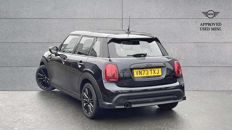 Used Mini Cooper Exclusive 134 HP (98 kW) 2023 Black Hatchback