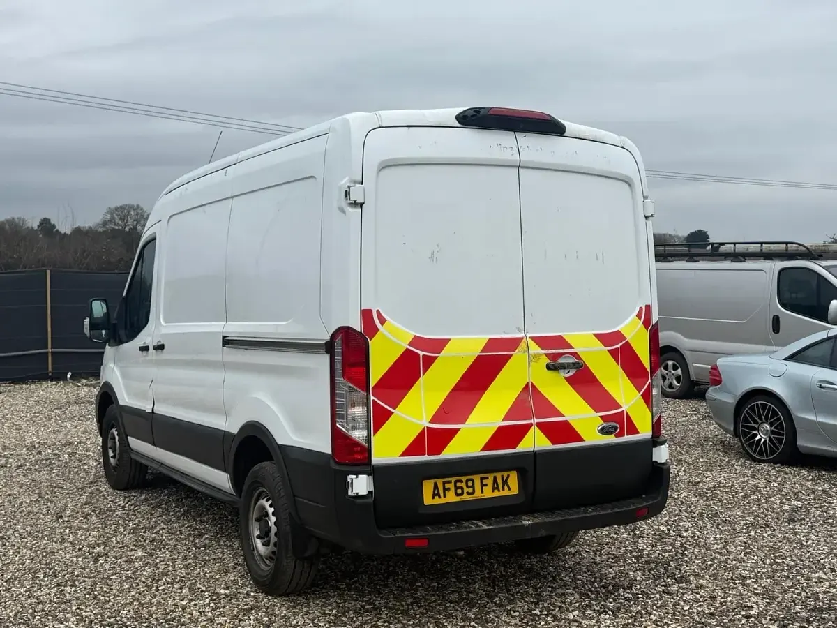 Used Ford Transit 130 HP (95 kW) 2019 White Van
