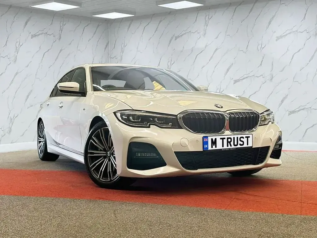 Used BMW 330 M Sport 258 HP (189 kW) 2021 White Sedan