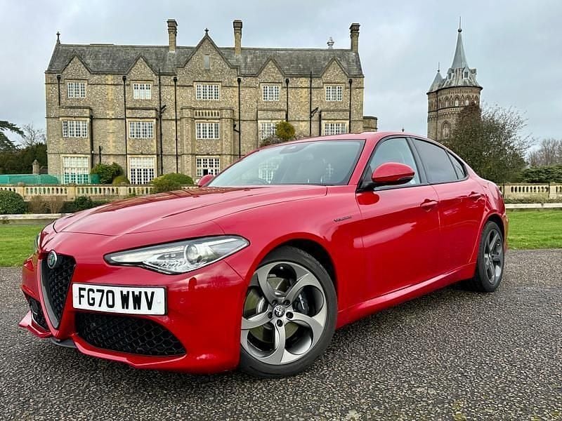 Used Alfa Romeo Giulia Saloon Veloce 280 HP (205 kW) 2020 Rosso red Sedan