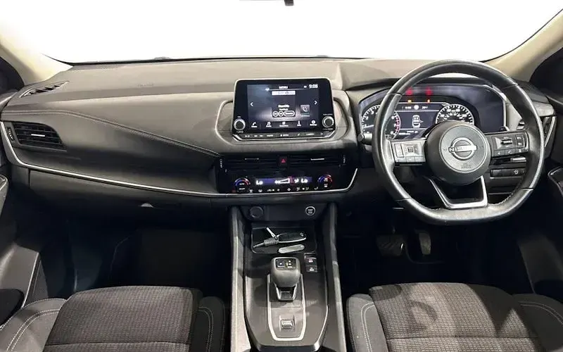 Used Nissan Qashqai Acenta Premium 158 HP (116 kW) 2022 Red SUV