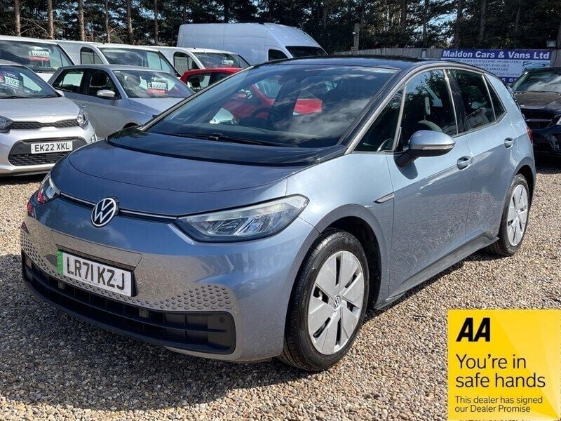Blue Used 2021 VW ID.3 Pro Hatchback | £12,990 (Fair price) - Image 1/4