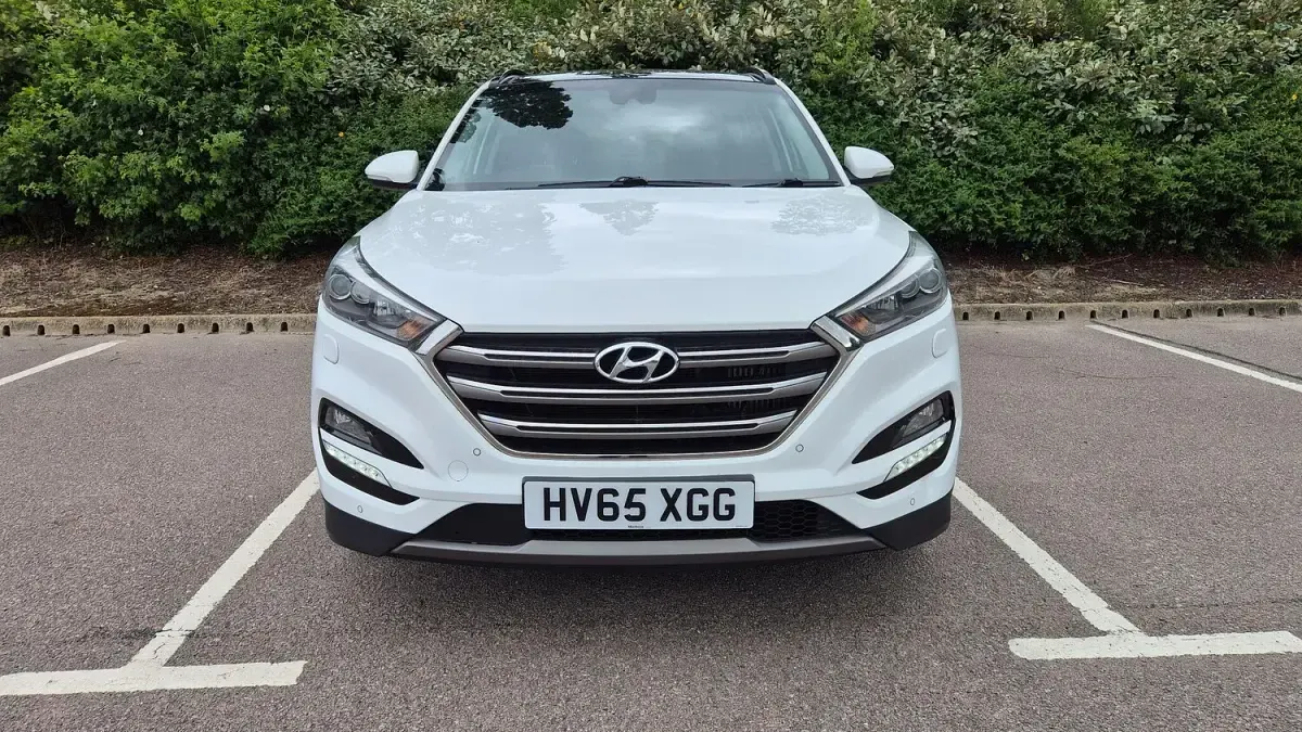 Used Hyundai Tucson Premium SE 185 HP (136 kW) 2015 White SUV