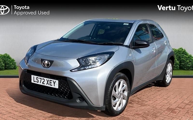 Used Toyota Aygo X PURE 72 HP (52 kW) 2025 SUV