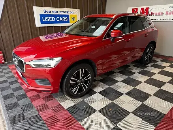Used Volvo XC60 Momentum 190 HP (139 kW) 2018 Red SUV