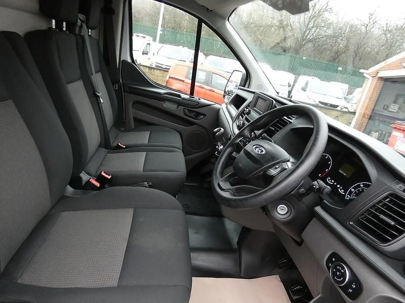 Used Ford Transit Custom 130 HP (95 kW) 2022 White Van