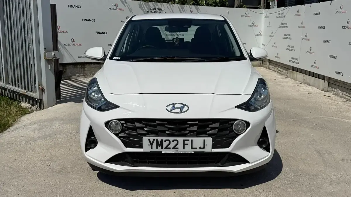 Used Hyundai i10 SE 2022 White Hatchback