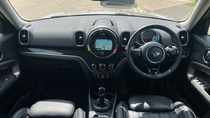 Używany Mini Cooper S Countryman Exclusive 192 KM (141 kW) 2019 Srebrny SUV