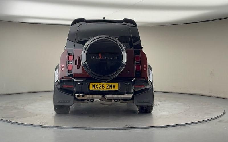 Used Land Rover Defender S 350 HP (257 kW) 2024 Sedona red SUV